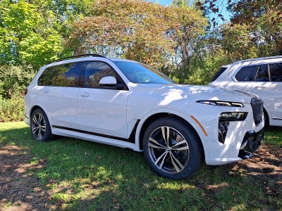 2027 BMW X7 xDrive40i Sports Activity Vehicle