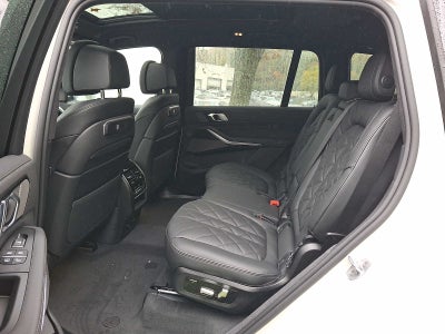 2027 BMW X7 xDrive40i Sports Activity Vehicle