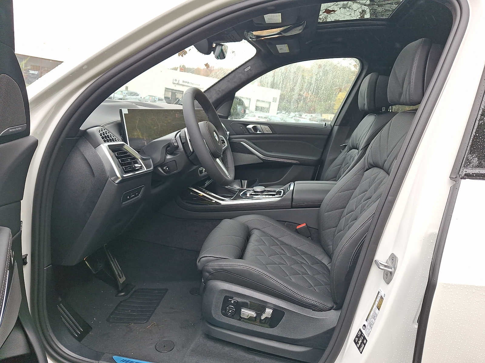 2027 BMW X7 xDrive40i Sports Activity Vehicle