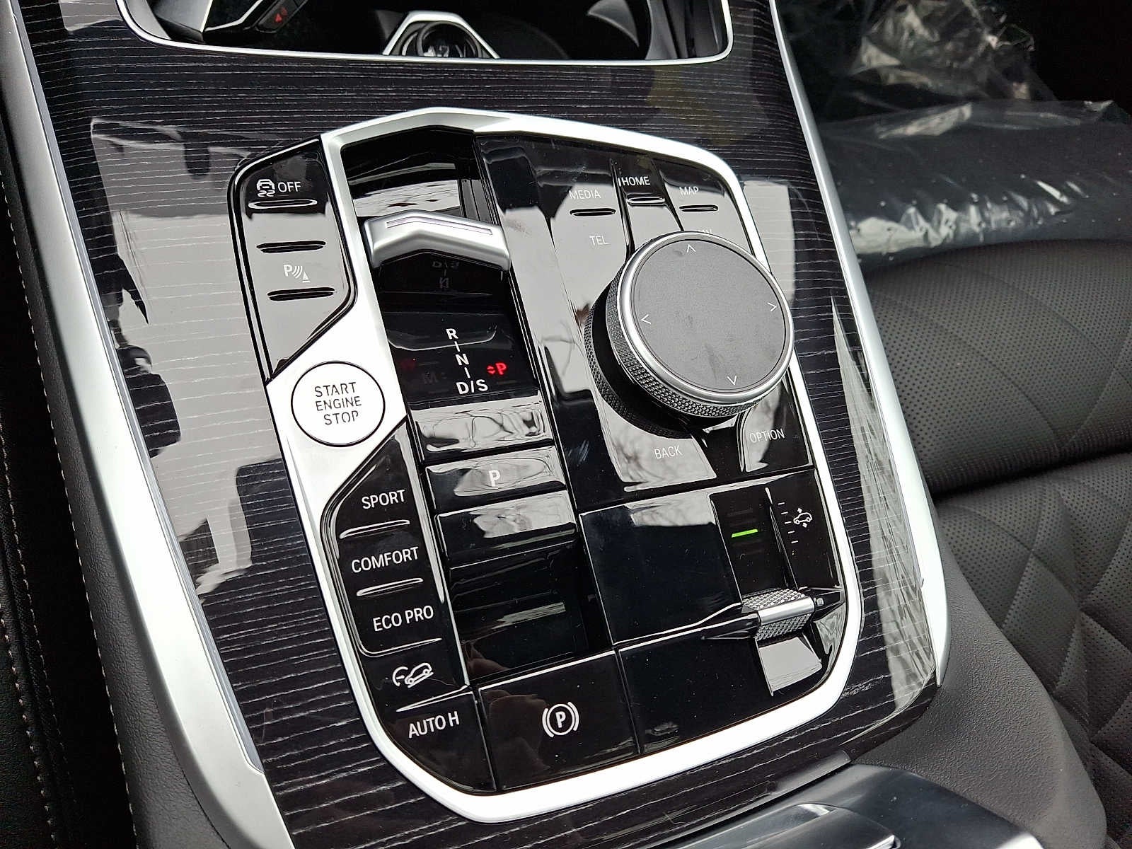 2027 BMW X7 xDrive40i Sports Activity Vehicle