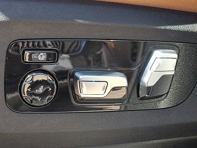 2023 BMW X7 xDrive40i Sports Activity Vehicle