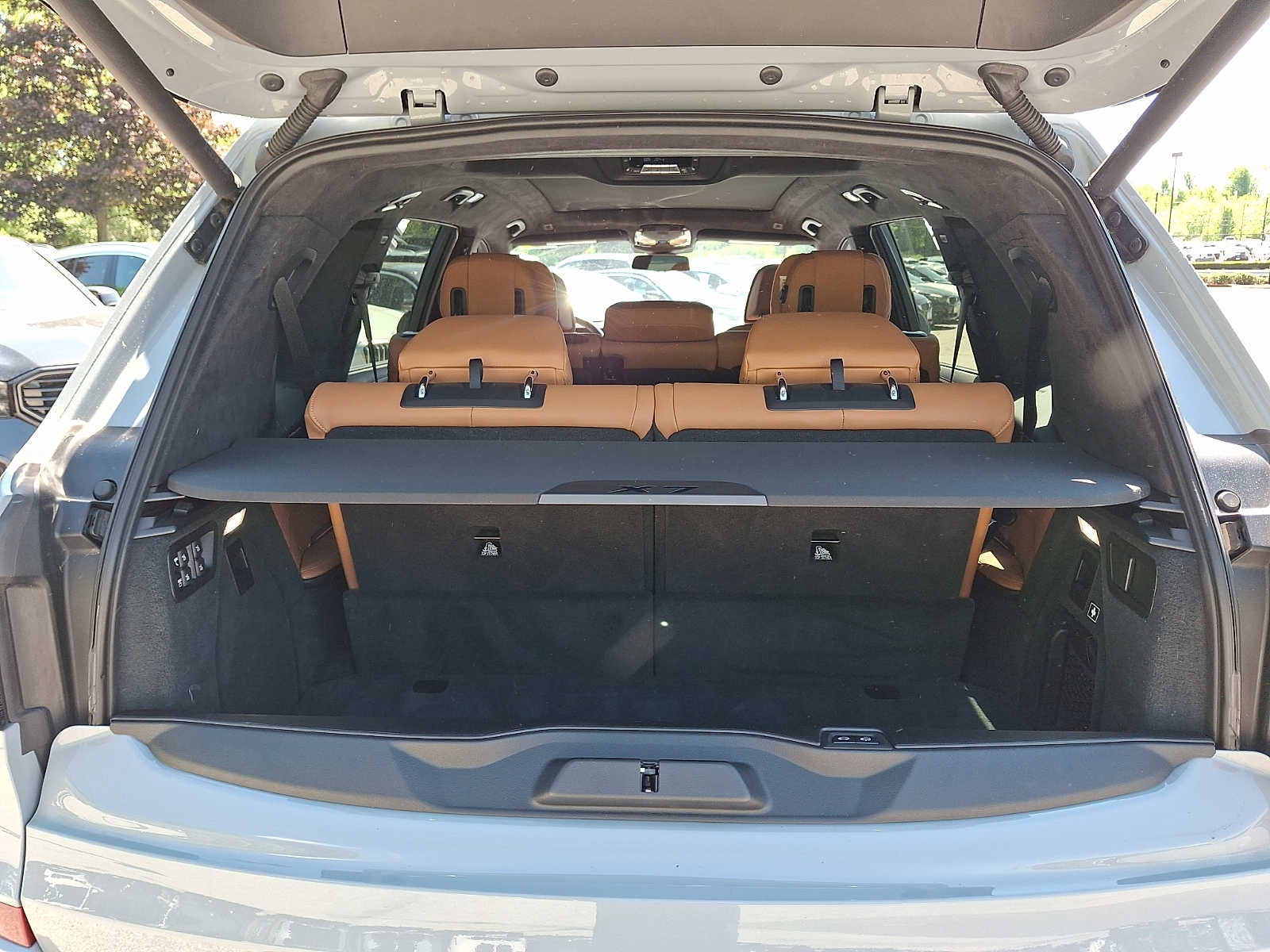 2023 BMW X7 xDrive40i Sports Activity Vehicle