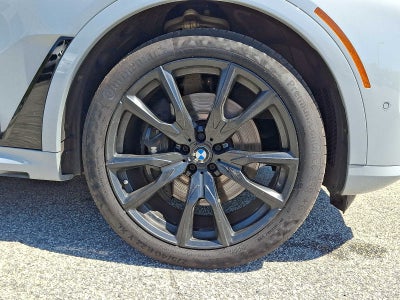 2023 BMW X7 xDrive40i Sports Activity Vehicle