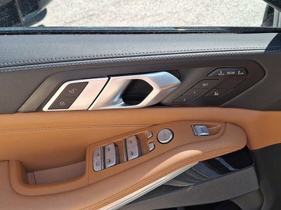 2023 BMW X7 xDrive40i Sports Activity Vehicle
