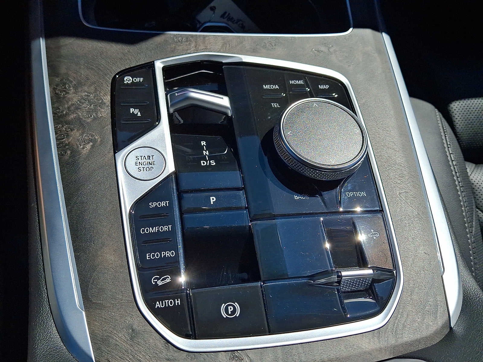 2024 BMW X7 xDrive40i Sports Activity Vehicle