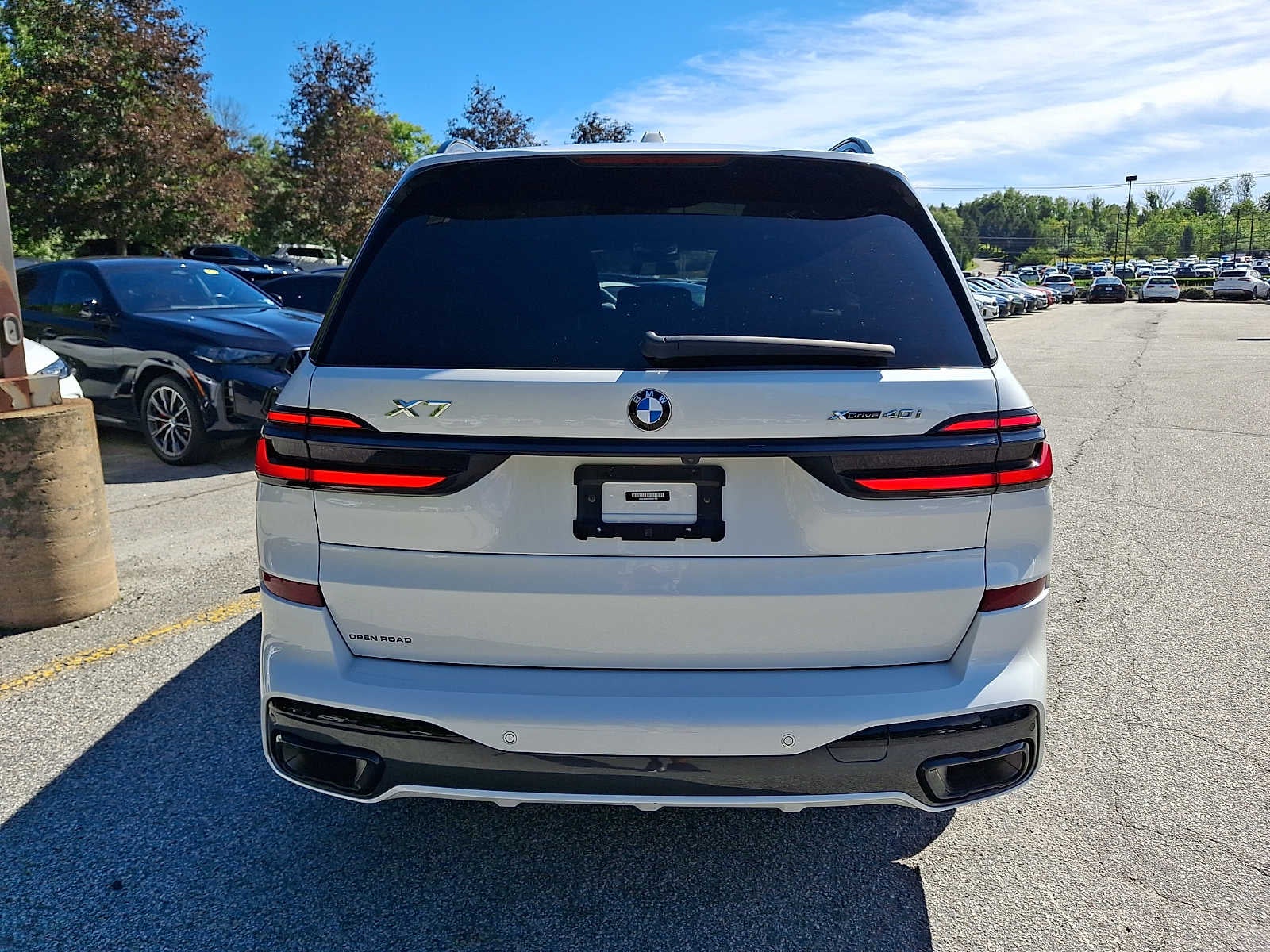 2024 BMW X7 xDrive40i Sports Activity Vehicle