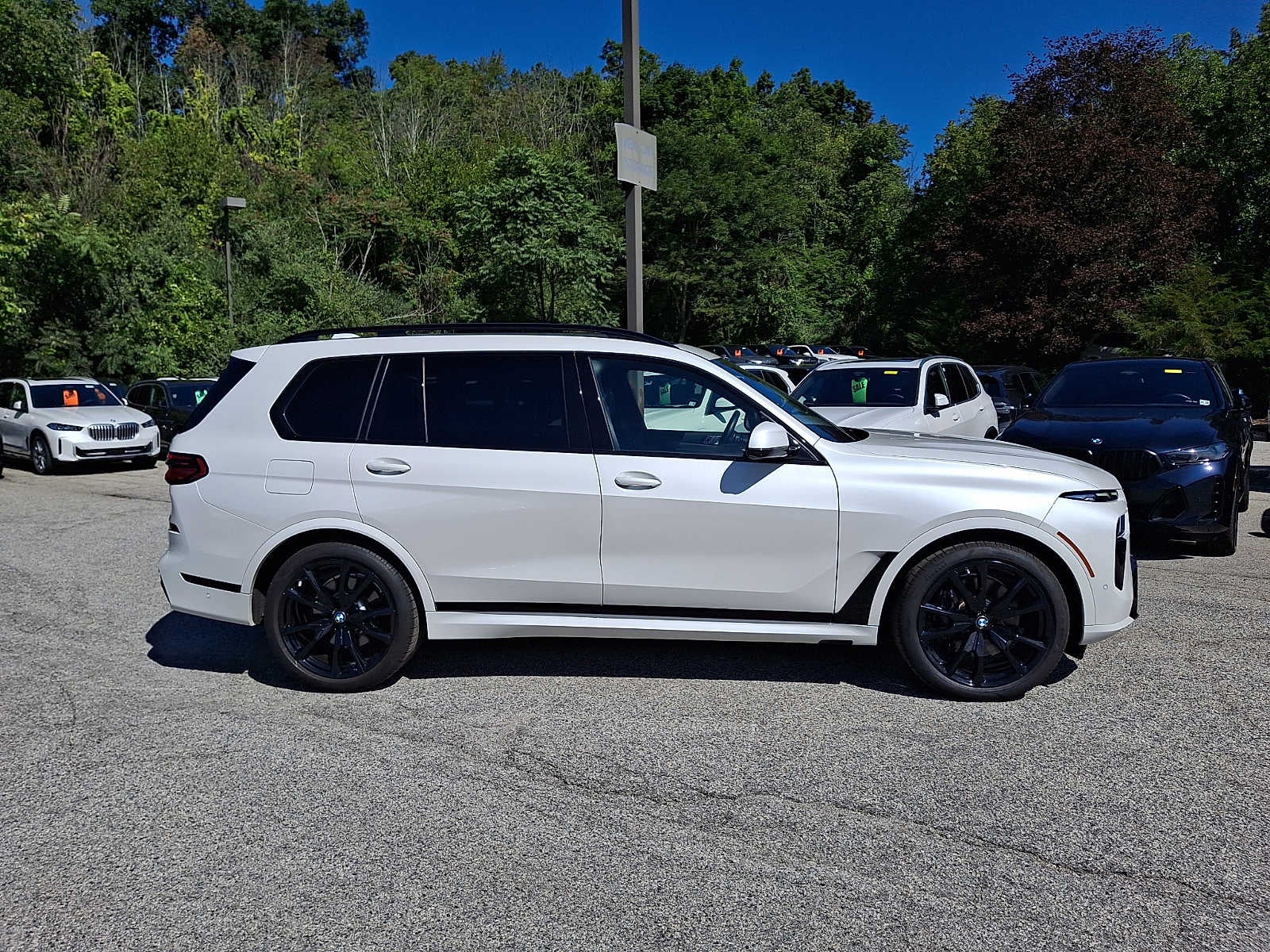2024 BMW X7 xDrive40i Sports Activity Vehicle