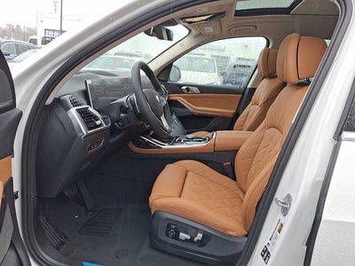 2026 BMW X7 xDrive40i Sports Activity Vehicle