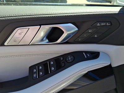 2026 BMW X7 xDrive40i Sports Activity Vehicle