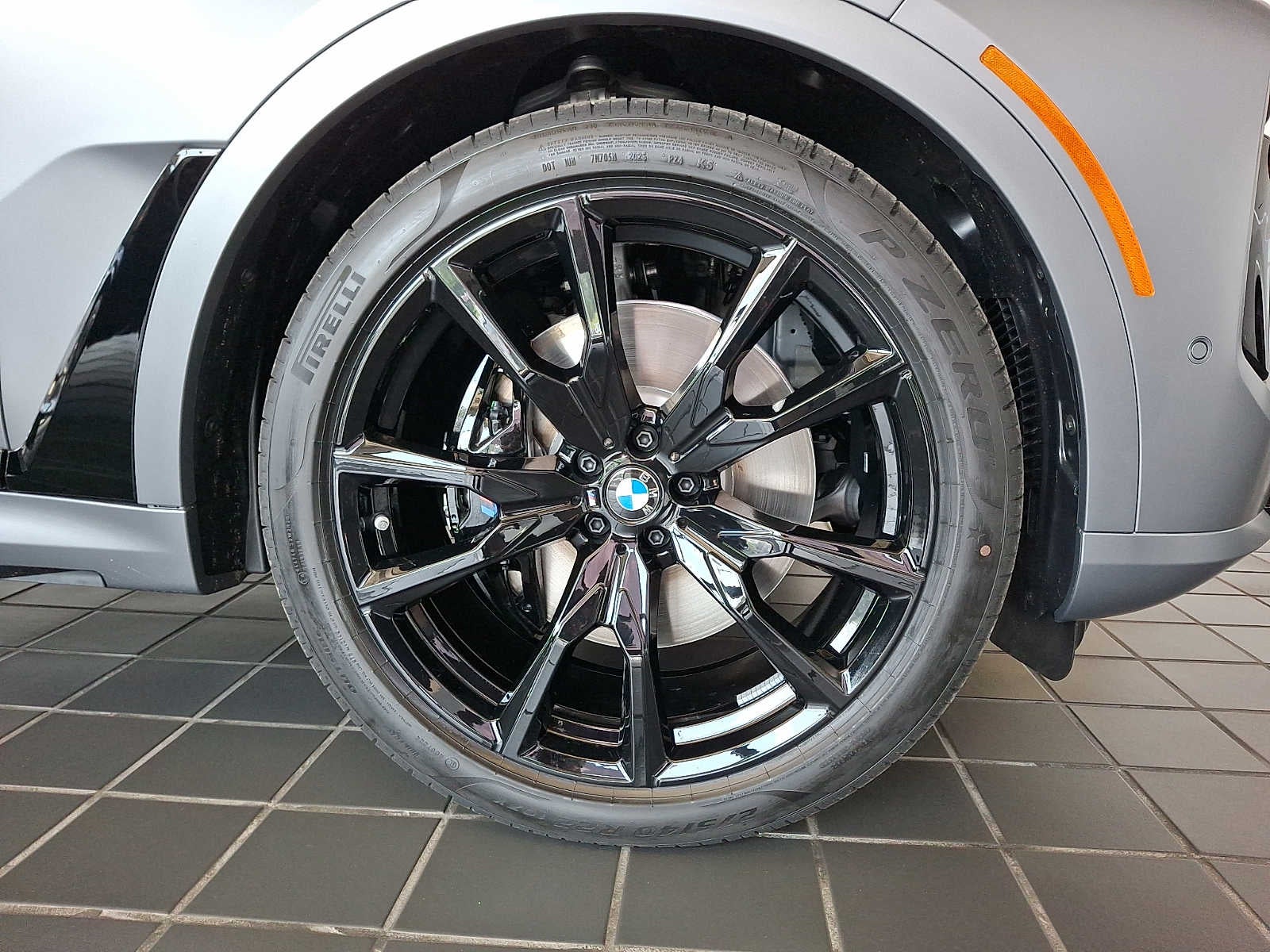 2027 BMW X7 M60i Sports Activity Vehicle