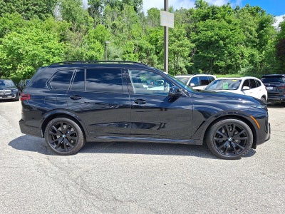 2025 BMW X7 M60i Sports Activity Vehicle
