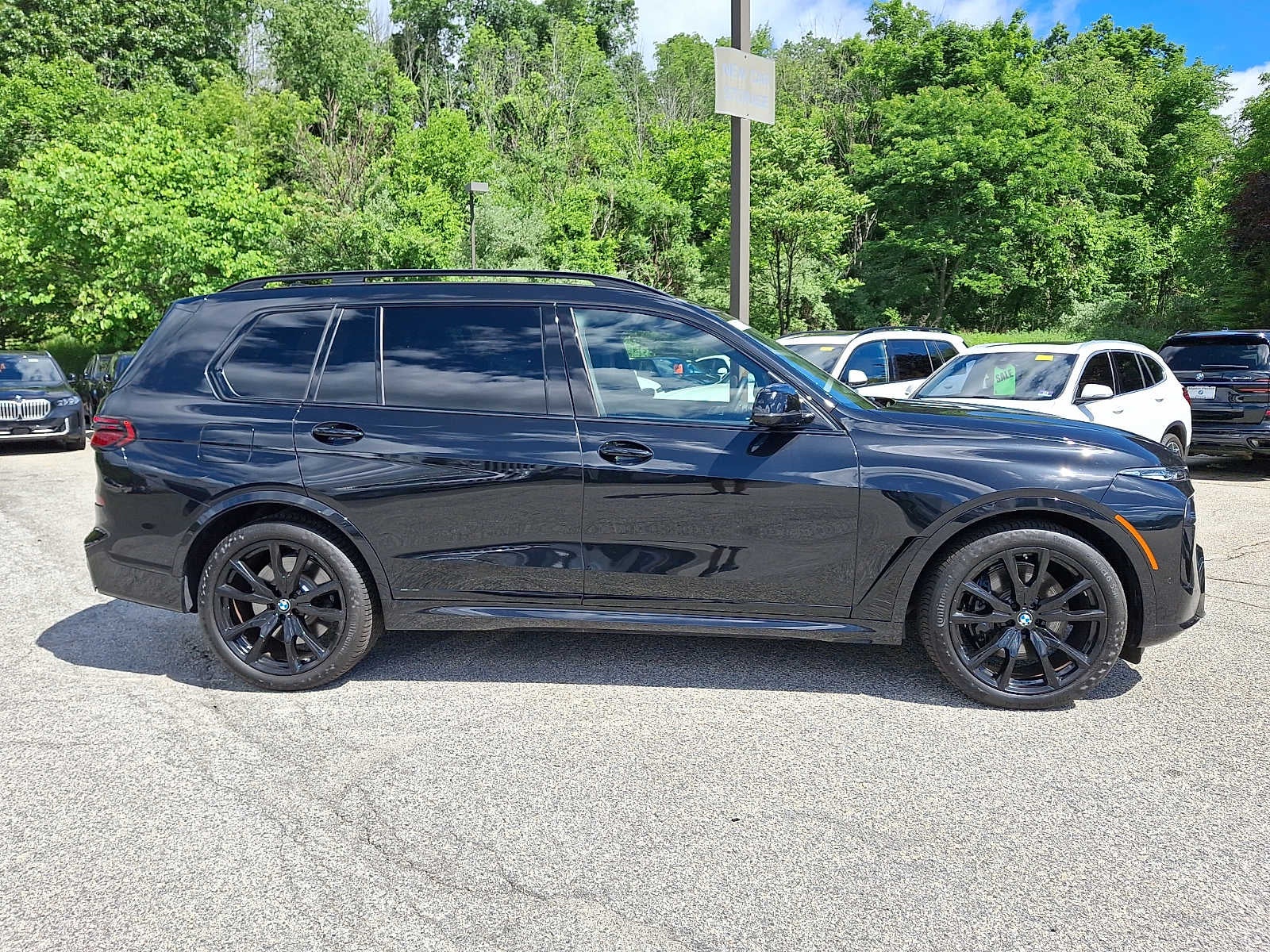 2025 BMW X7 M60i Sports Activity Vehicle