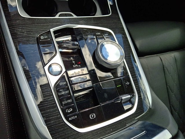 2025 BMW X7 M60i Sports Activity Vehicle