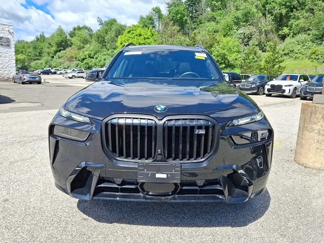 2025 BMW X7 M60i Sports Activity Vehicle