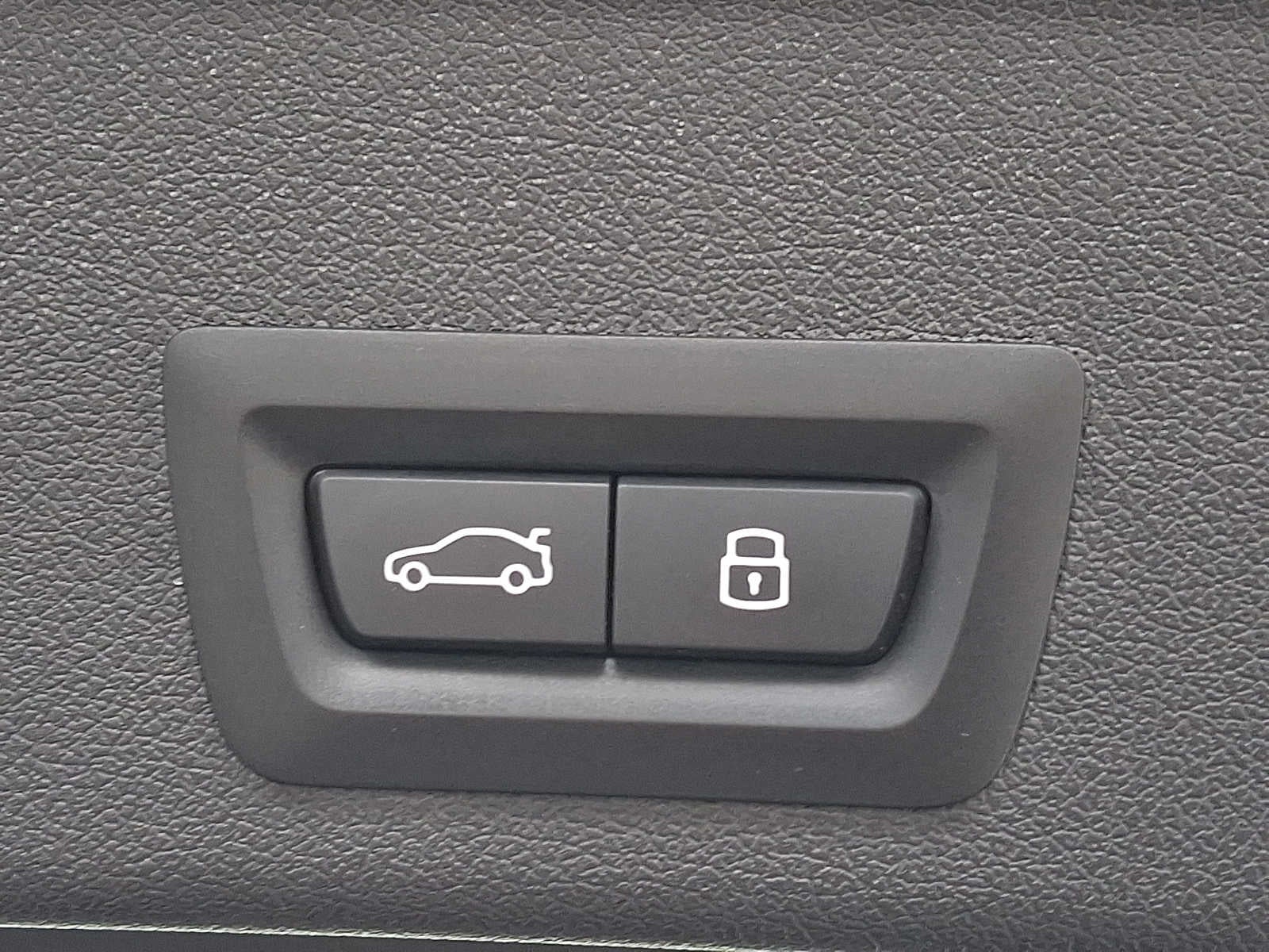 2024 BMW X6 xDrive40i Sports Activity Coupe