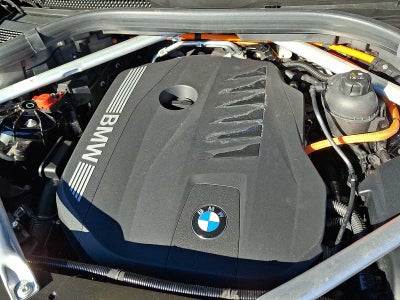 2025 BMW X5 xDrive50e Plug-In Hybrid