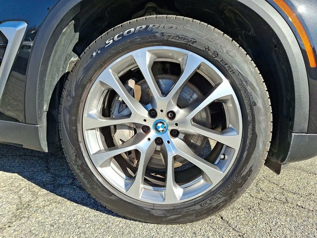 2025 BMW X5 xDrive50e Plug-In Hybrid