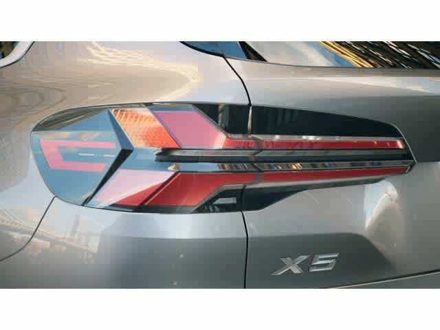 2025 BMW X5 xDrive50e Plug-In Hybrid