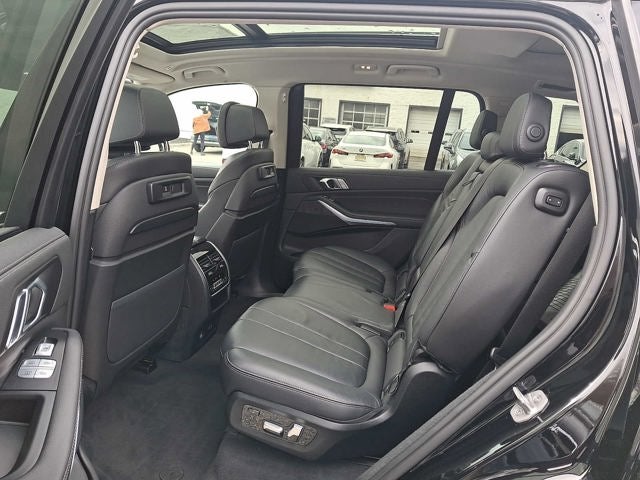 2022 BMW X7 xDrive40i Sports Activity Vehicle