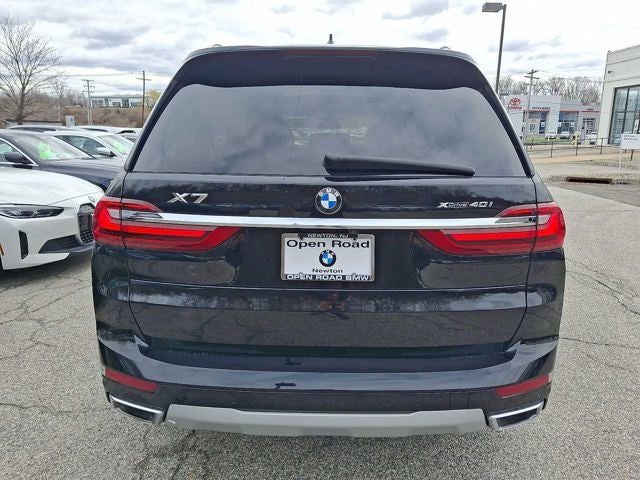 2022 BMW X7 xDrive40i Sports Activity Vehicle