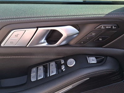 2022 BMW X7 xDrive40i Sports Activity Vehicle