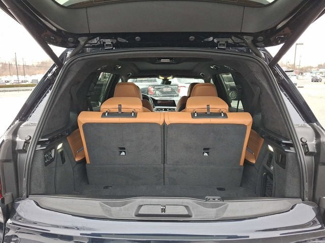 2022 BMW X7 xDrive40i Sports Activity Vehicle