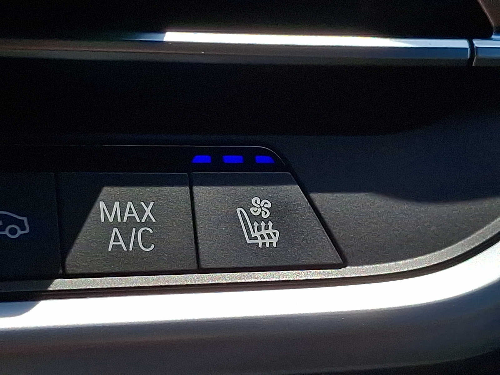 2023 BMW X5 M50i Sports Activity Vehicle