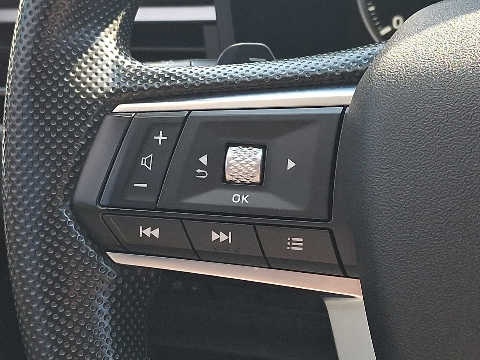 2023 Mitsubishi Outlander ES S-AWC