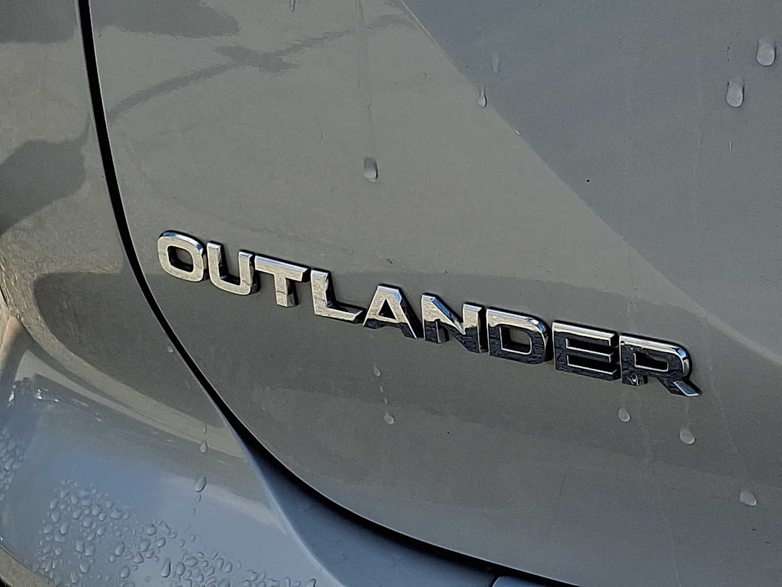 2023 Mitsubishi Outlander ES S-AWC