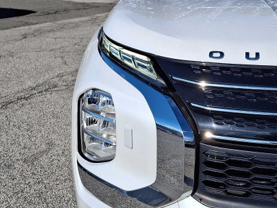 2023 Mitsubishi Outlander ES S-AWC