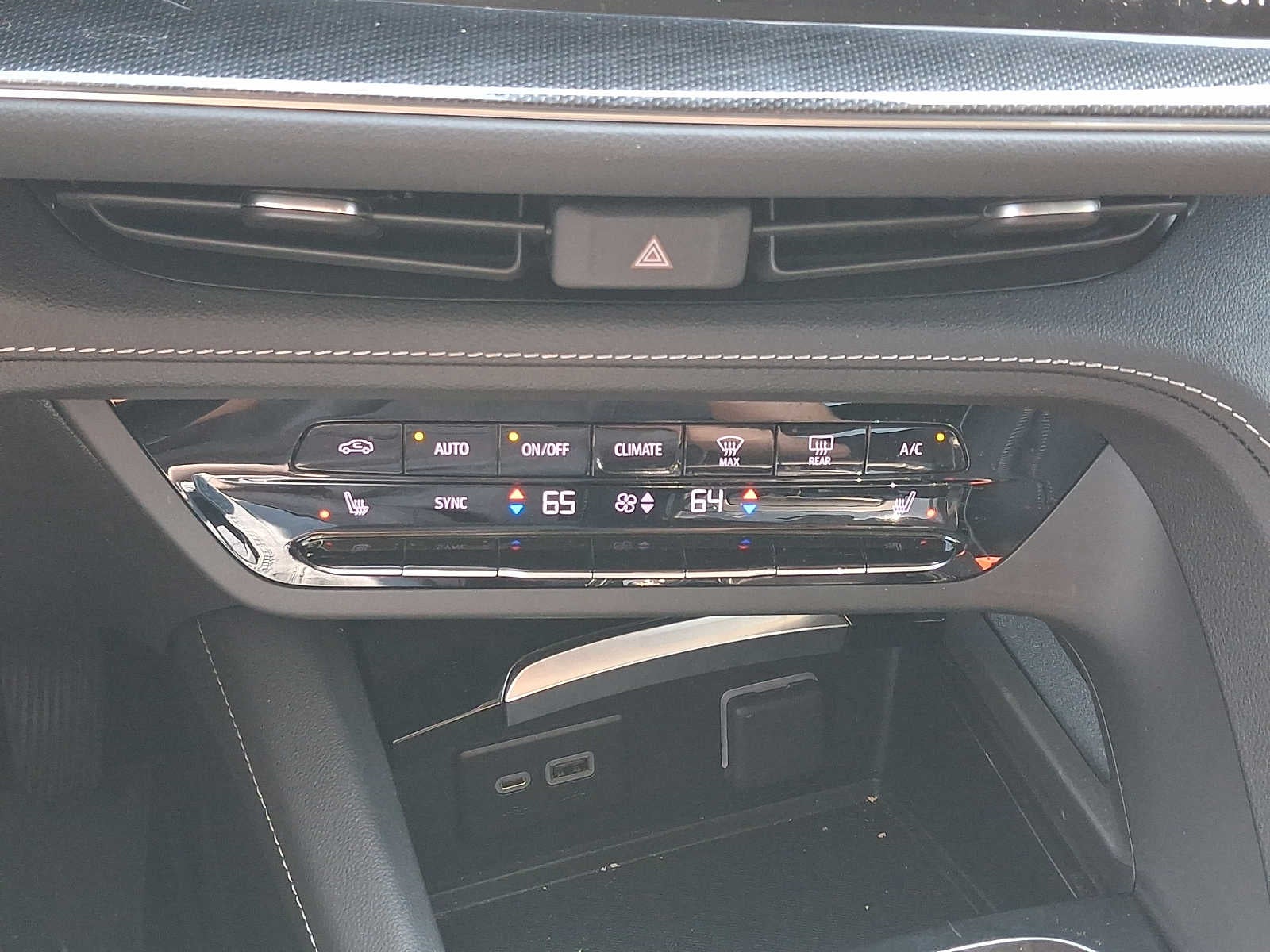 2023 Buick Envision AWD 4dr Essence