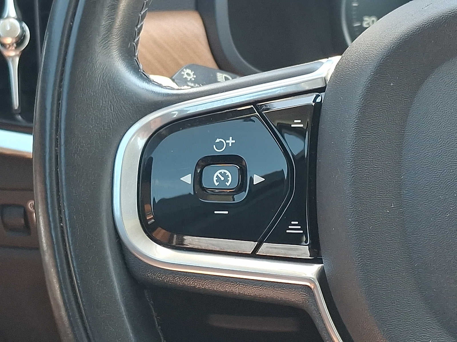 2018 Volvo S90 T6 AWD Inscription