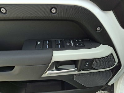2024 Land Rover Defender 110 P400 S