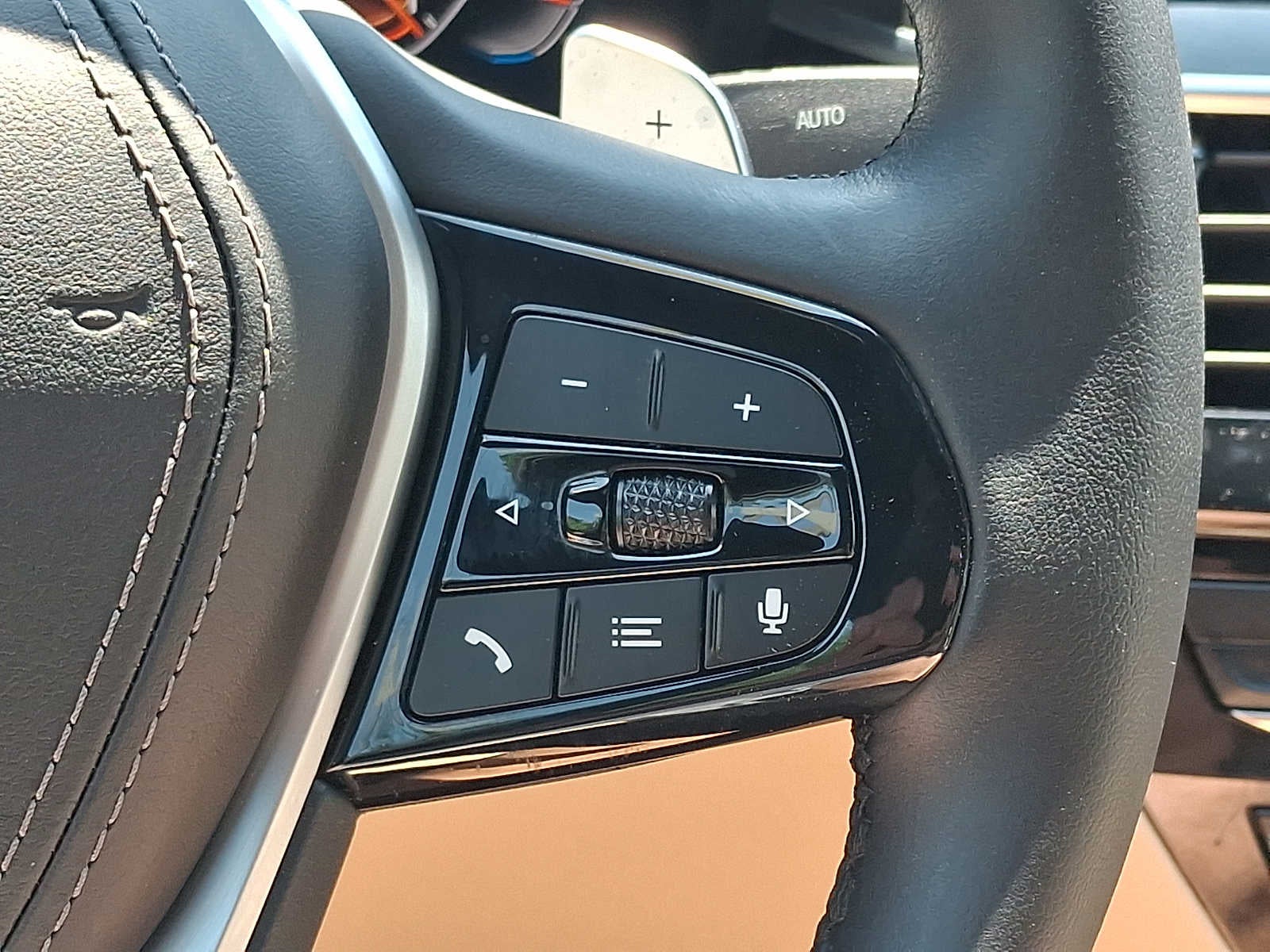 2023 BMW 5 Series 530i xDrive Sedan