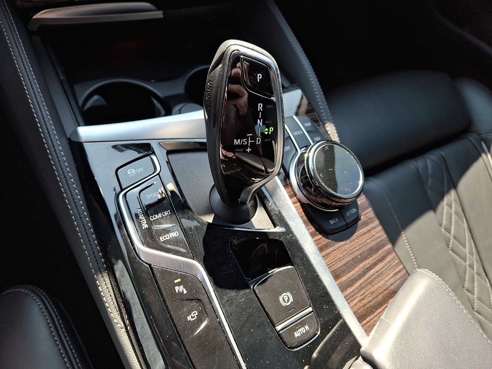 2023 BMW 5 Series M550i xDrive Sedan