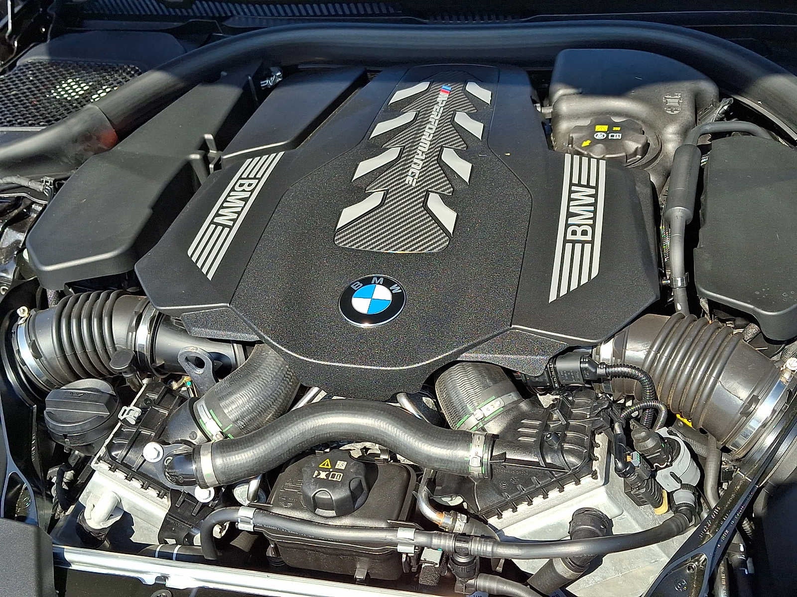 2023 BMW 5 Series M550i xDrive Sedan