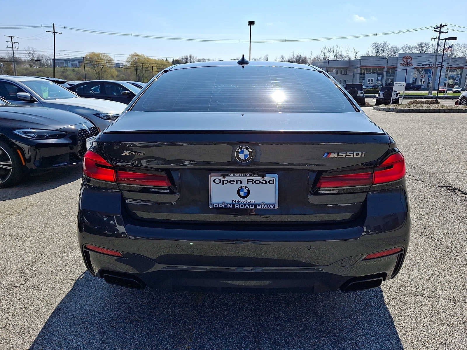 2023 BMW 5 Series M550i xDrive Sedan