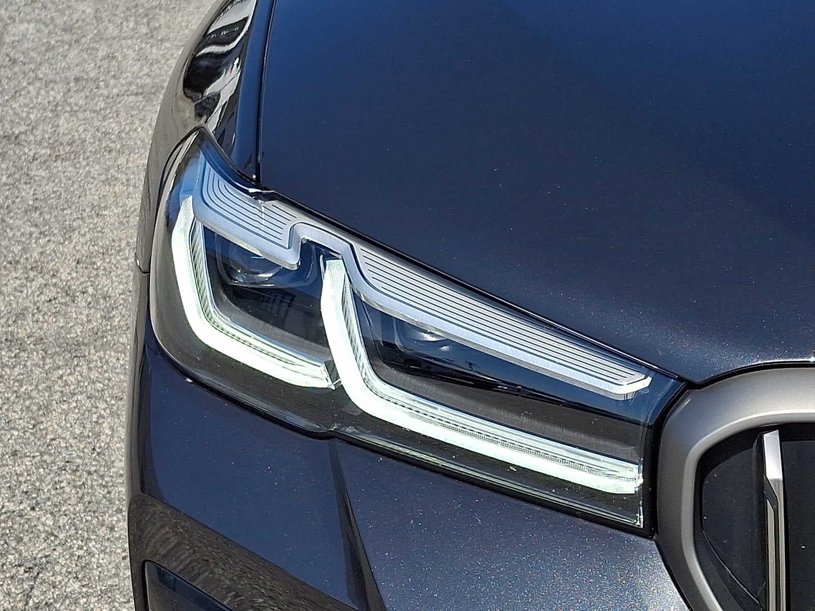 2023 BMW 5 Series M550i xDrive Sedan