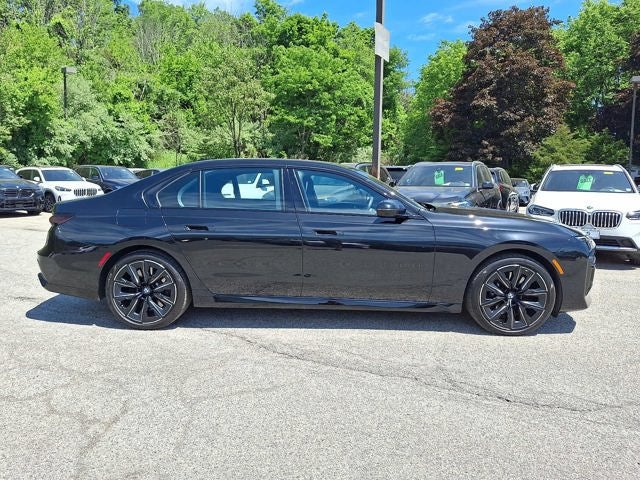 2023 BMW 7 Series 760i xDrive Sedan