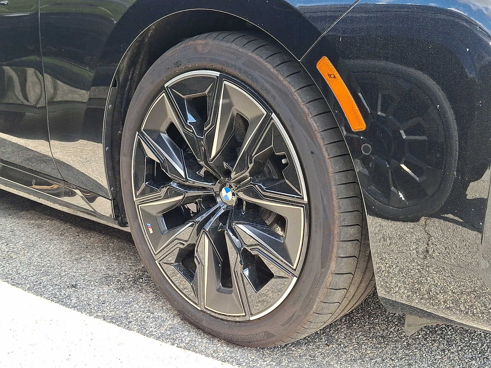 2025 BMW 7 Series 750e xDrive Plug-In Hybrid