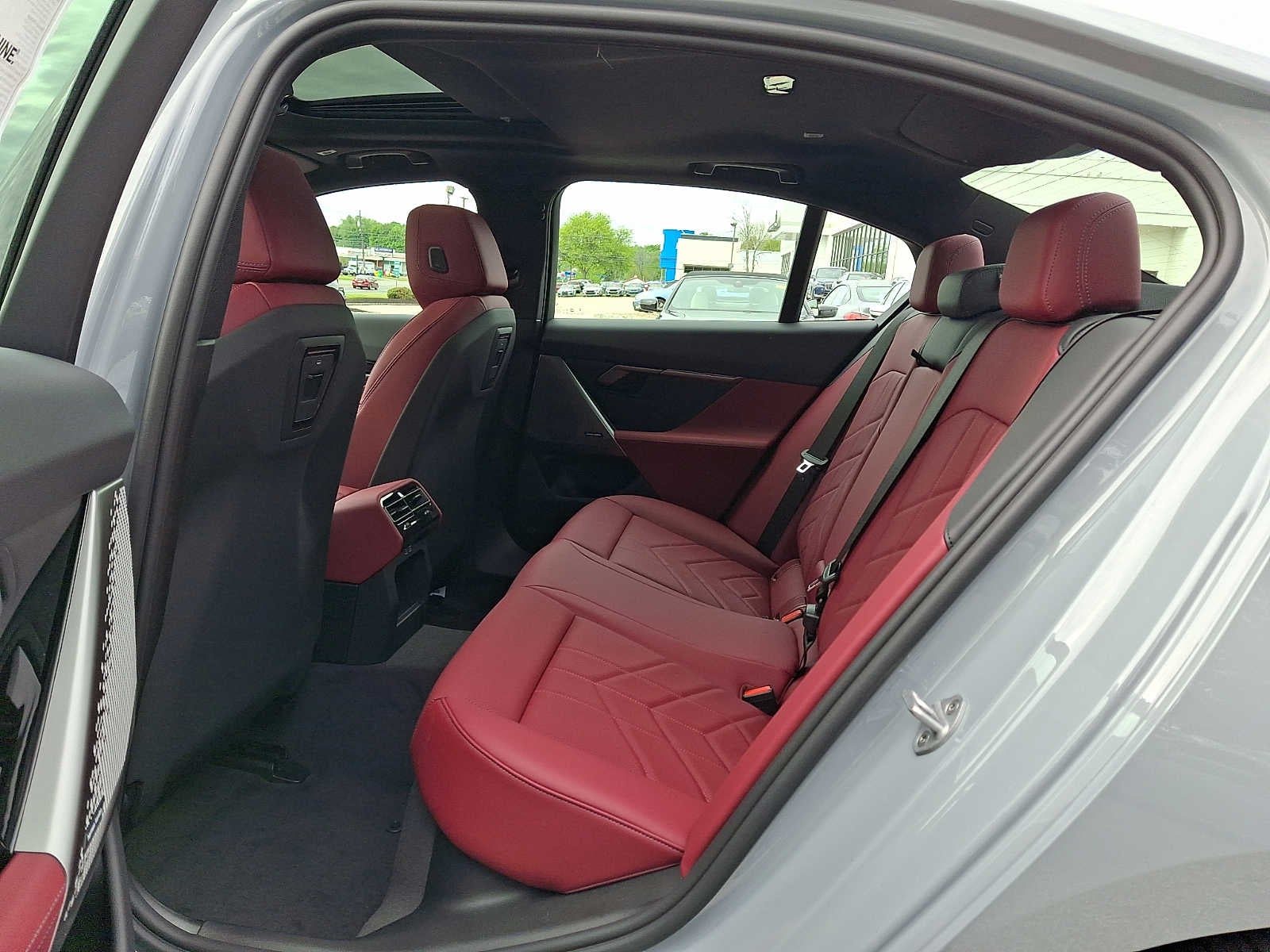2027 BMW 5 Series 530i xDrive Sedan