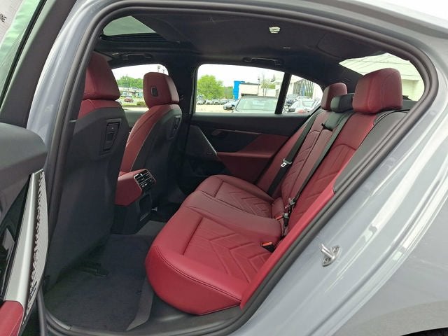 2027 BMW 5 Series 530i xDrive Sedan