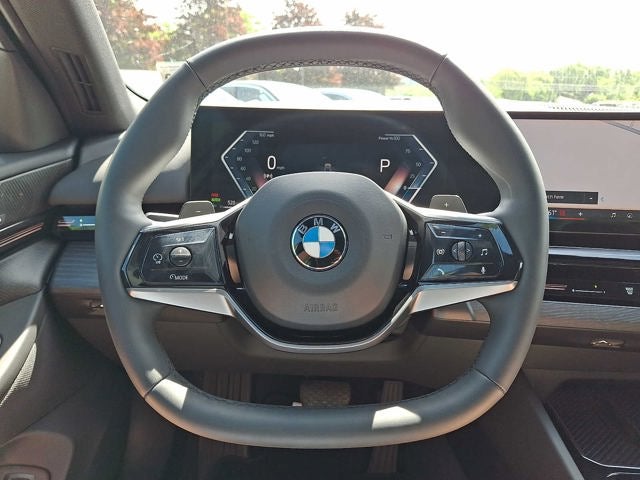 2025 BMW 5 Series 530i xDrive Sedan