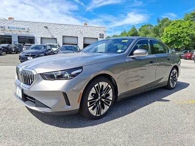 2025 BMW 5 Series 530i xDrive Sedan