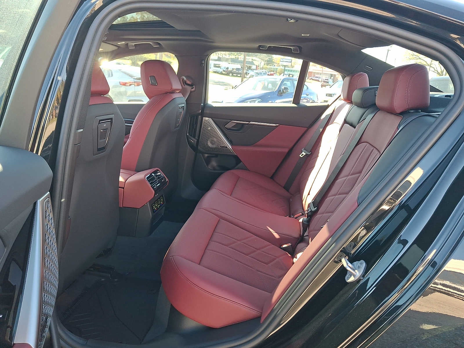 2027 BMW 5 Series 540i xDrive Sedan