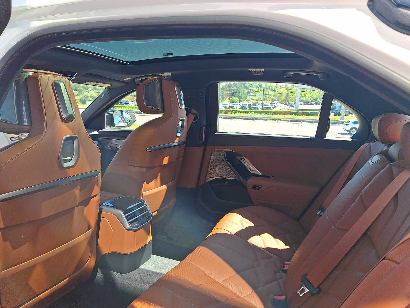 2027 BMW 7 Series 740i xDrive Sedan