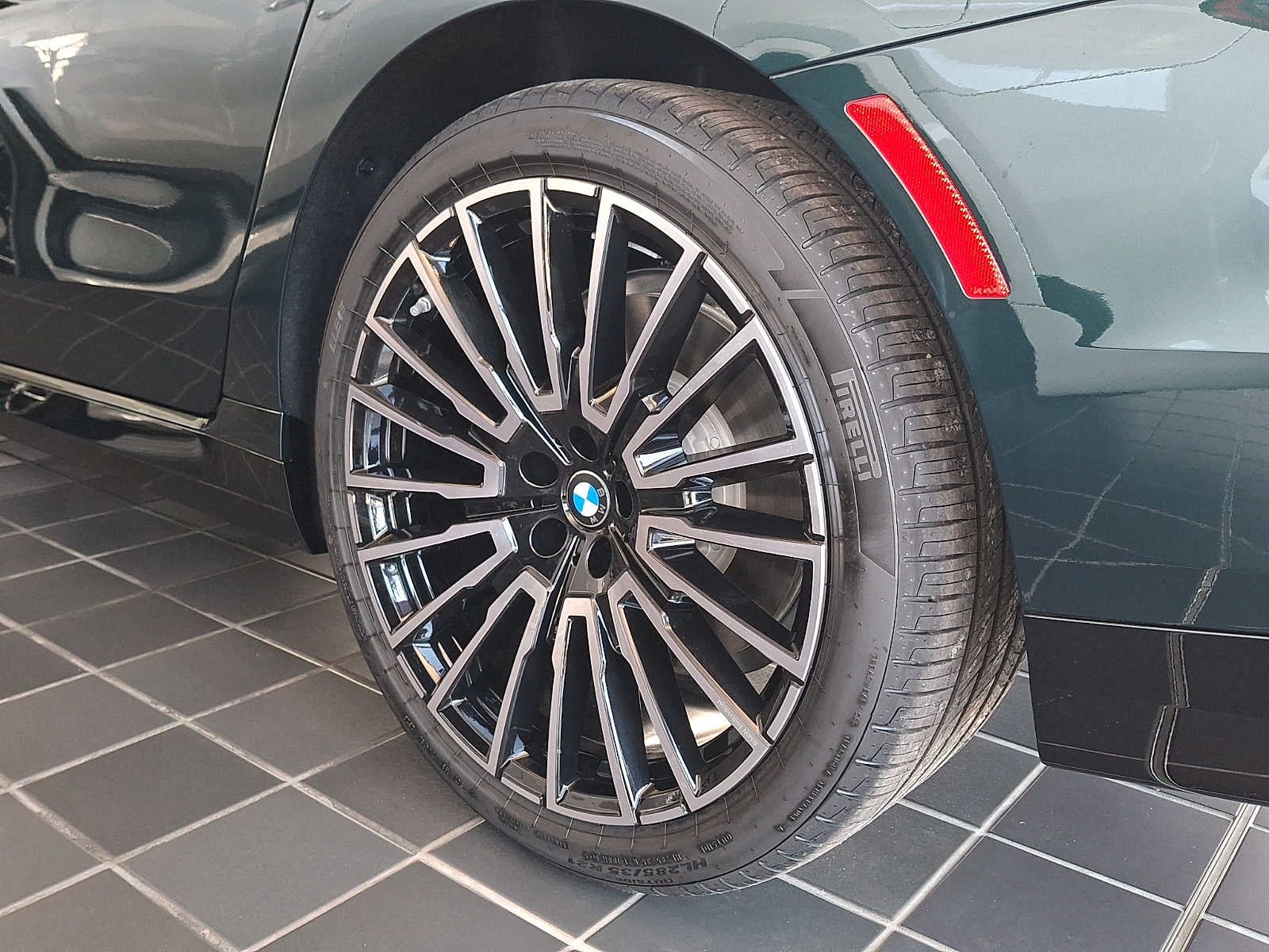 2027 BMW 7 Series 740i xDrive Sedan