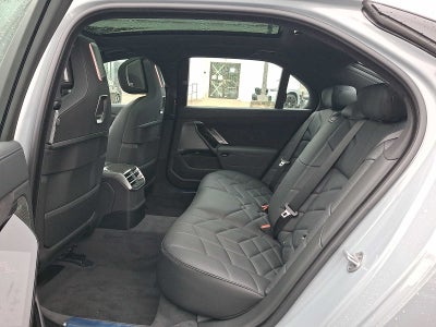 2027 BMW 7 Series 740i xDrive Sedan