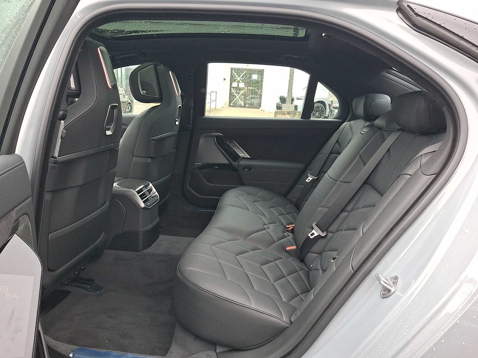 2027 BMW 7 Series 740i xDrive Sedan