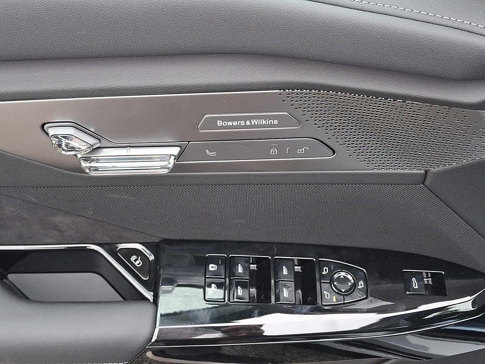 2027 BMW 7 Series 740i xDrive Sedan